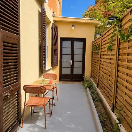 Appartement Private Patio - Heart Of *